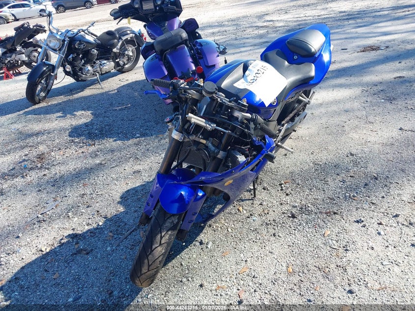 2005 Yamaha Yzf R1