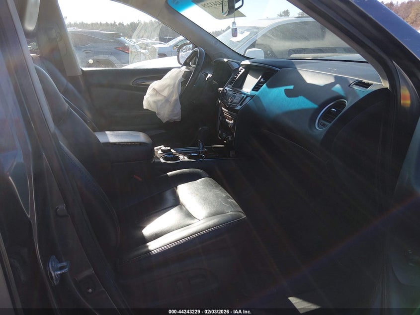 2015 Nissan Pathfinder Sl