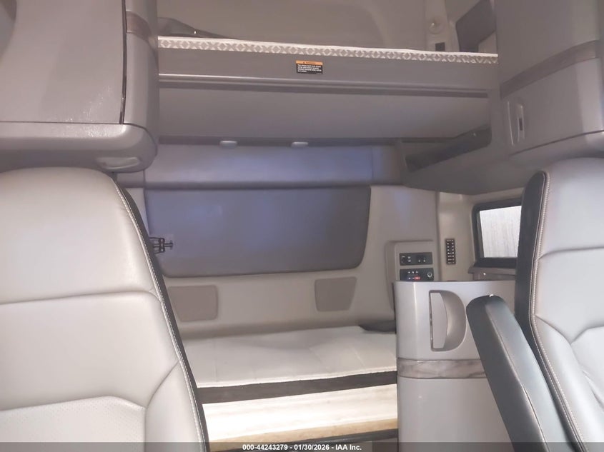 2024 INTERNATIONAL LT TRUCK N/A