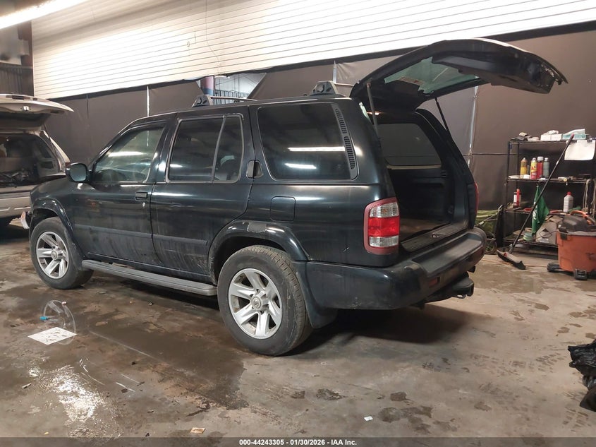 2003 Nissan Pathfinder Le