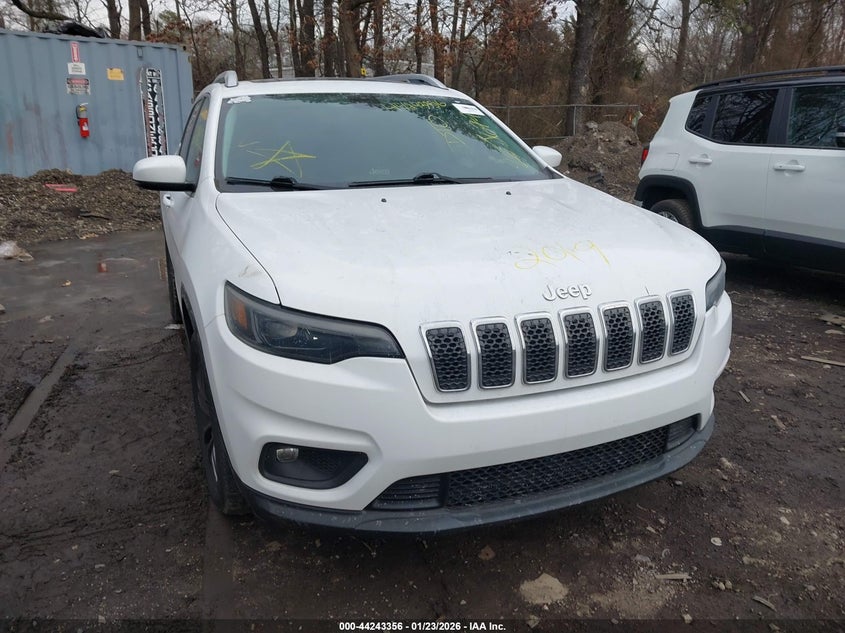 VIN 1C4PJLLB6KD485055 2019 JEEP CHEROKEE LATITUDE PLUS FWD