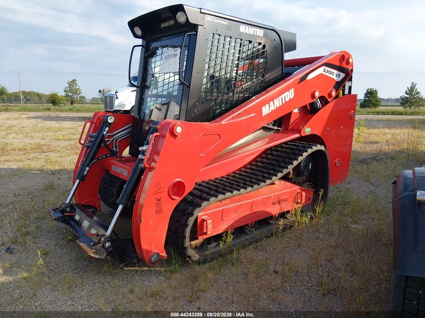 2023 MANITOU 3200VT auction photo 2
