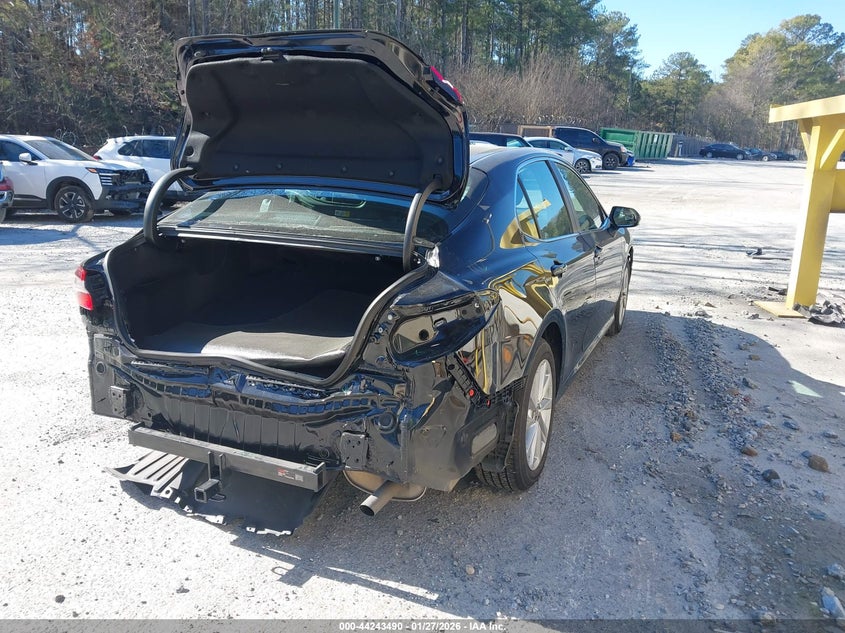 2022 Toyota Camry Le