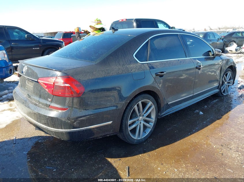 2017 Volkswagen Passat 1.8T R-Line