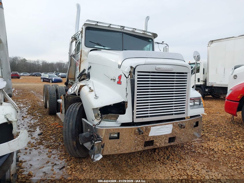 1999 Freightliner Conventional Fld112