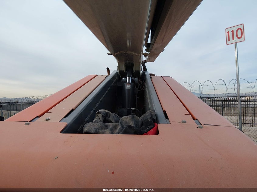 2015 SNORKEL TB47J LIFT auction photo 8