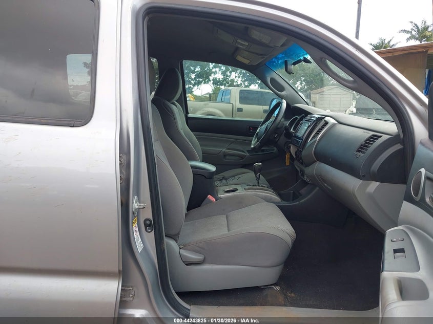 2014 Toyota Tacoma Base V6