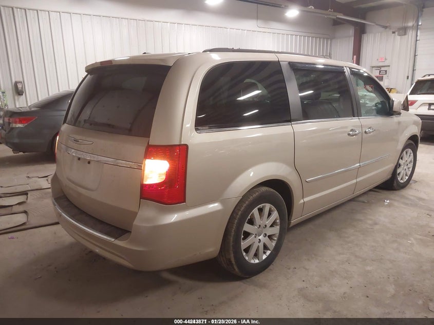 2016 Chrysler Town & Country Touring
