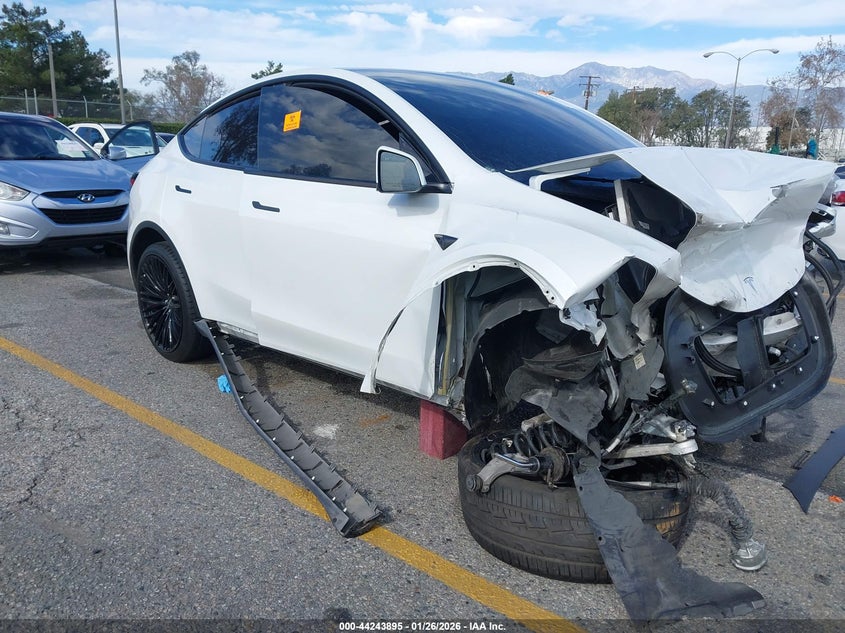 2022 Tesla Model Y Performance Dual Motor All-Wheel Drive