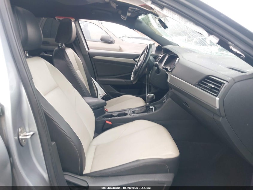 2019 VOLKSWAGEN JETTA 1.4T R-LINE/1.4T S/1.4T SE — Photo 5