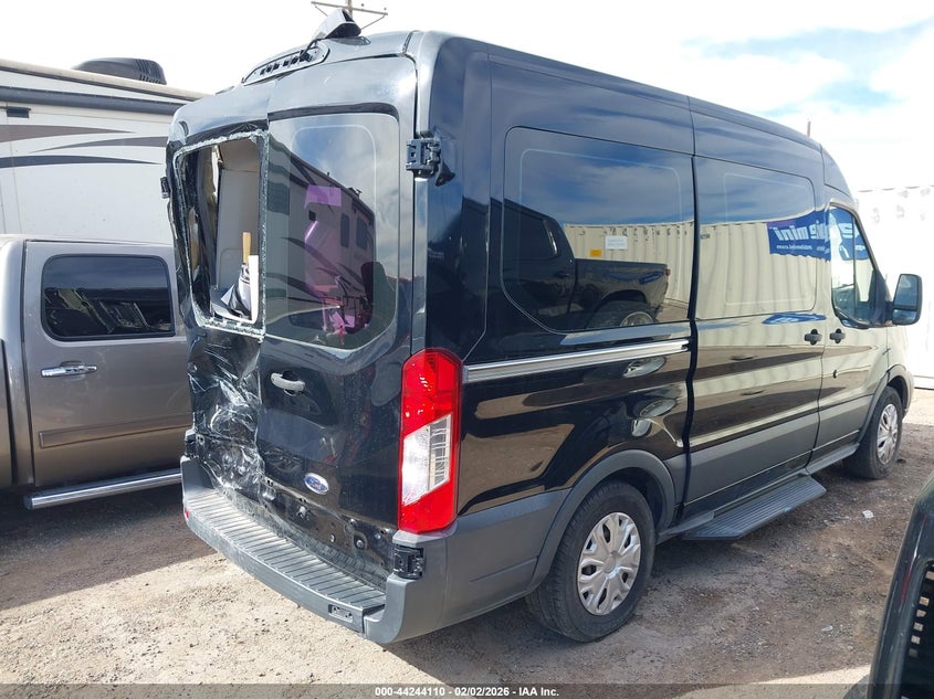 2018 Ford Transit-150 Xlt