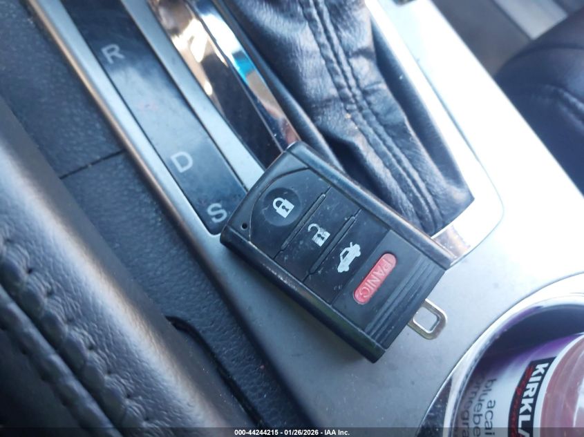 2013 Acura Ilx 2.0L VIN: 19VDE1F76DE017565 Lot: 44244215