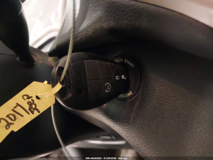 2017 Jeep Cherokee Latitude 4X4 VIN: 1C4PJMCB1HW663859 Lot: 44244282