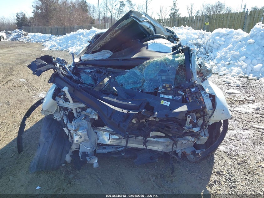 VIN NMTKHMBX2KR092486 2019 TOYOTA C-HR XLE