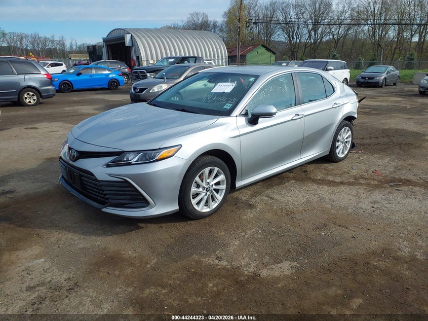 2024 Toyota Camry Le