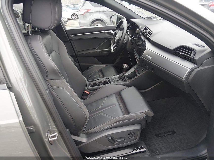 2022 Audi Q3 Premium Plus 45 Tfsi S Line Quattro Tiptronic