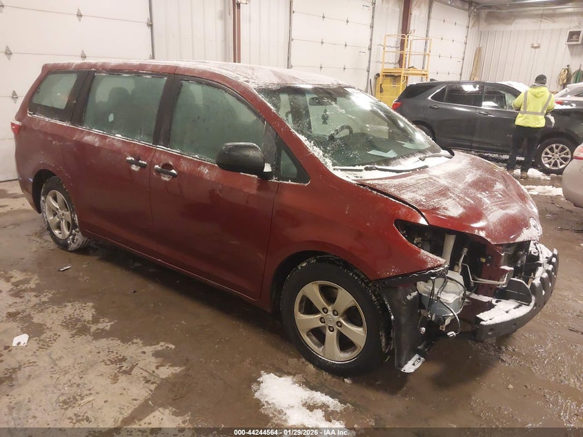 2015 Toyota Sienna L 7 Passenger