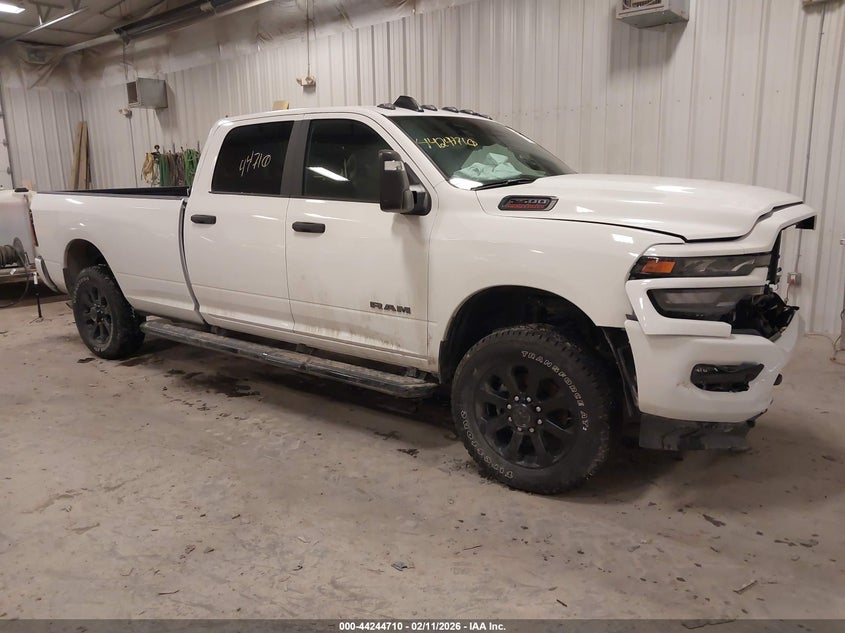 2026 Ram 2500 Big Horn 4X4 8' Box