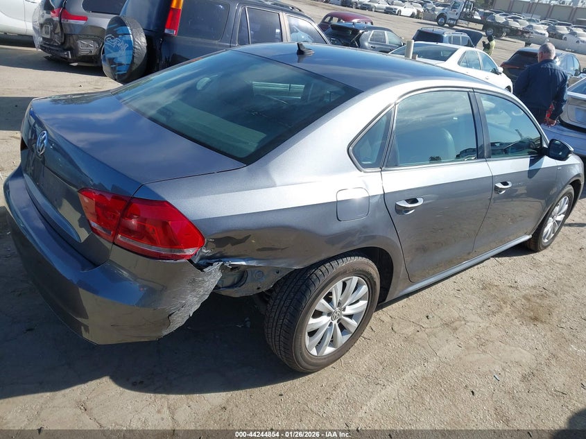 2014 Volkswagen Passat 1.8T Wolfsburg Edition