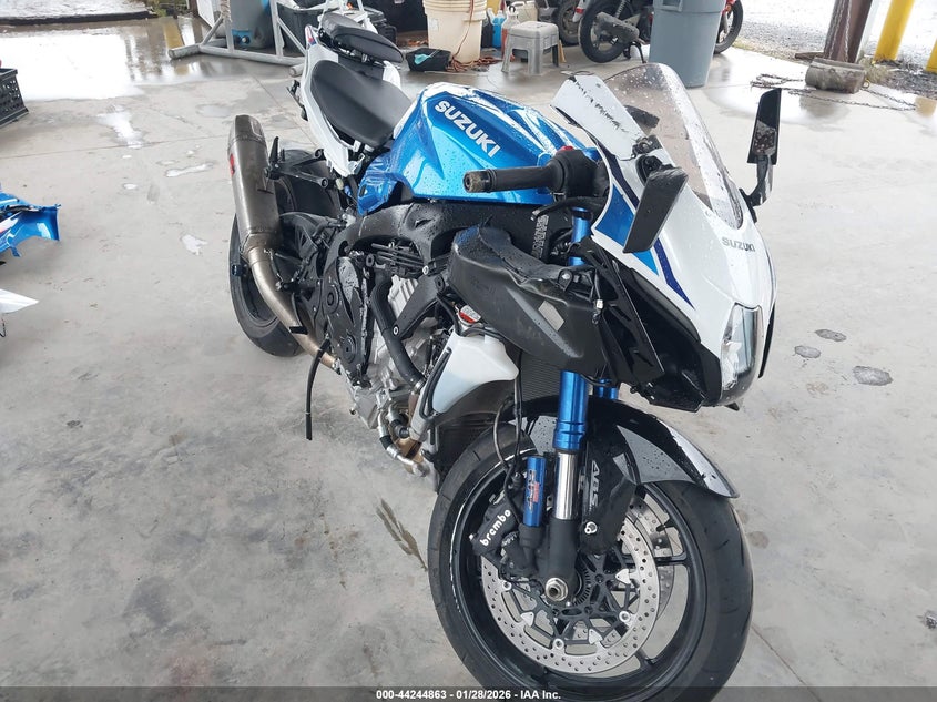 2025 Suzuki Gsx-R1000 R