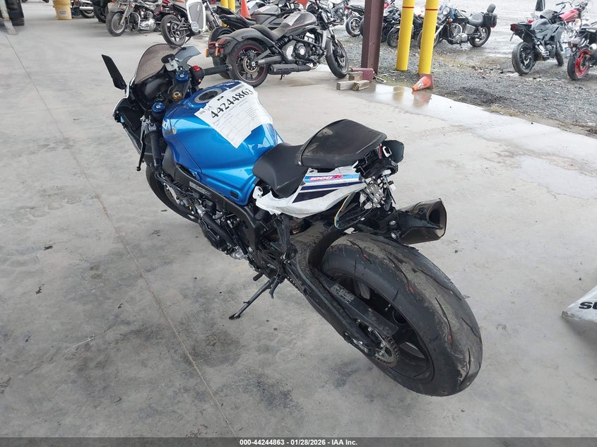 2025 Suzuki Gsx-R1000 R