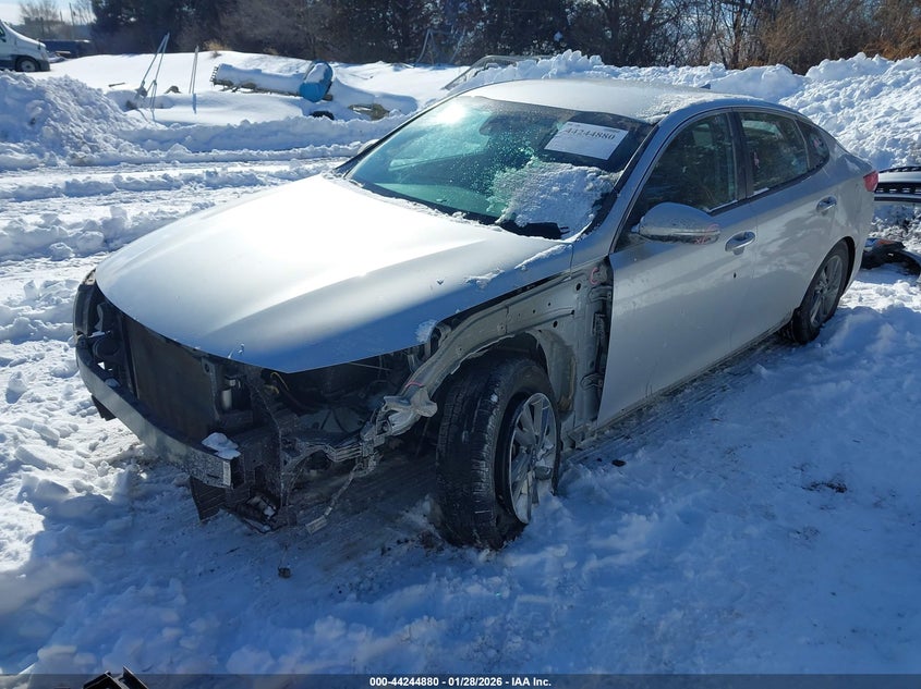 2019 KIA OPTIMA auction photo 2