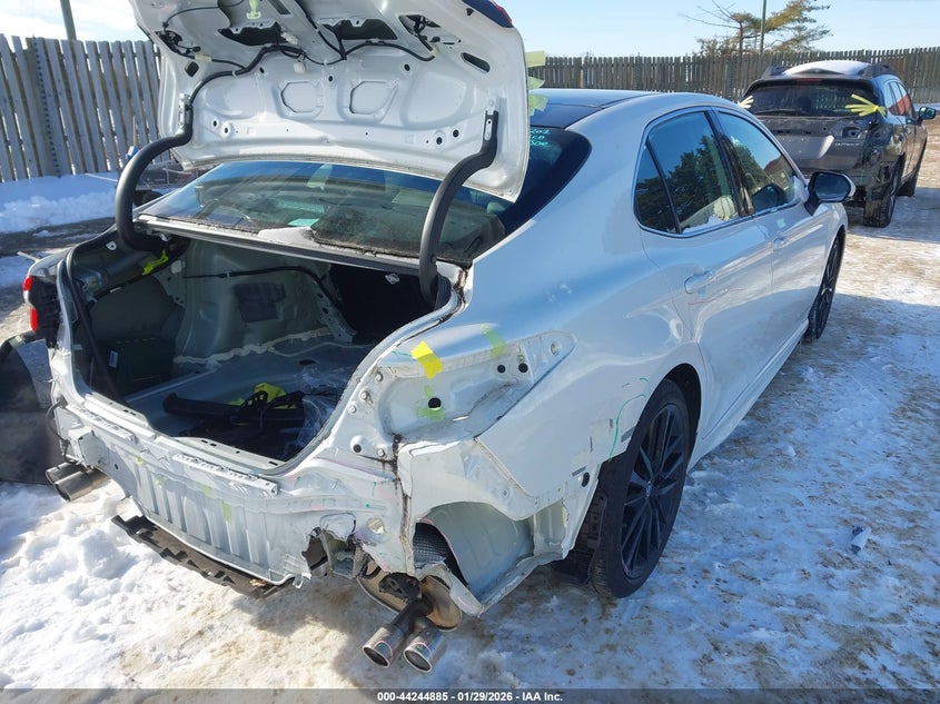 2022 Toyota Camry Xse V6