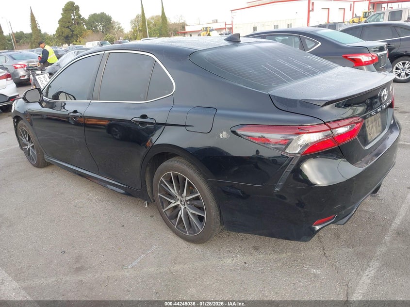 2022 Toyota Camry Se