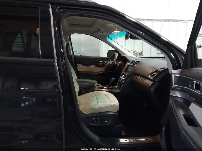 2016 Ford Explorer Platinum