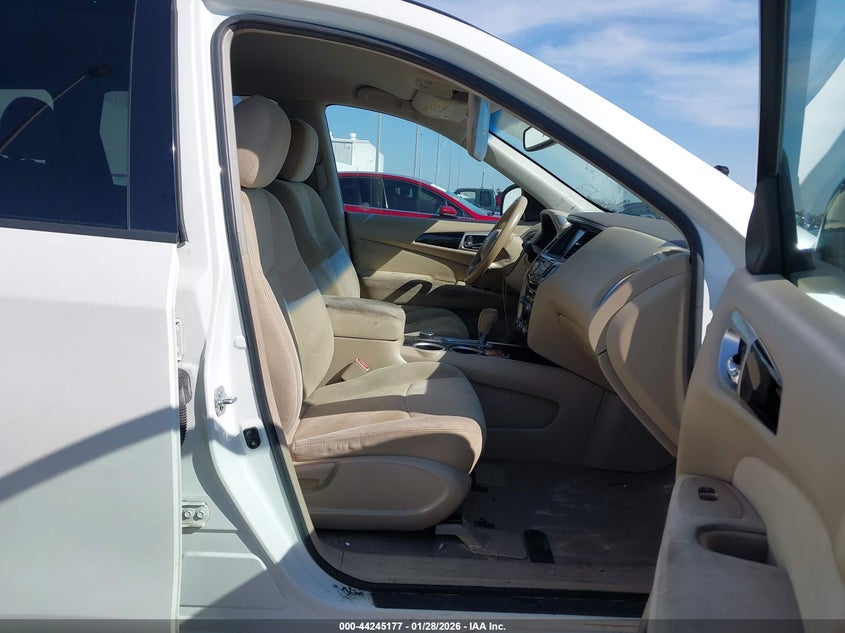 2015 Nissan Pathfinder Sv