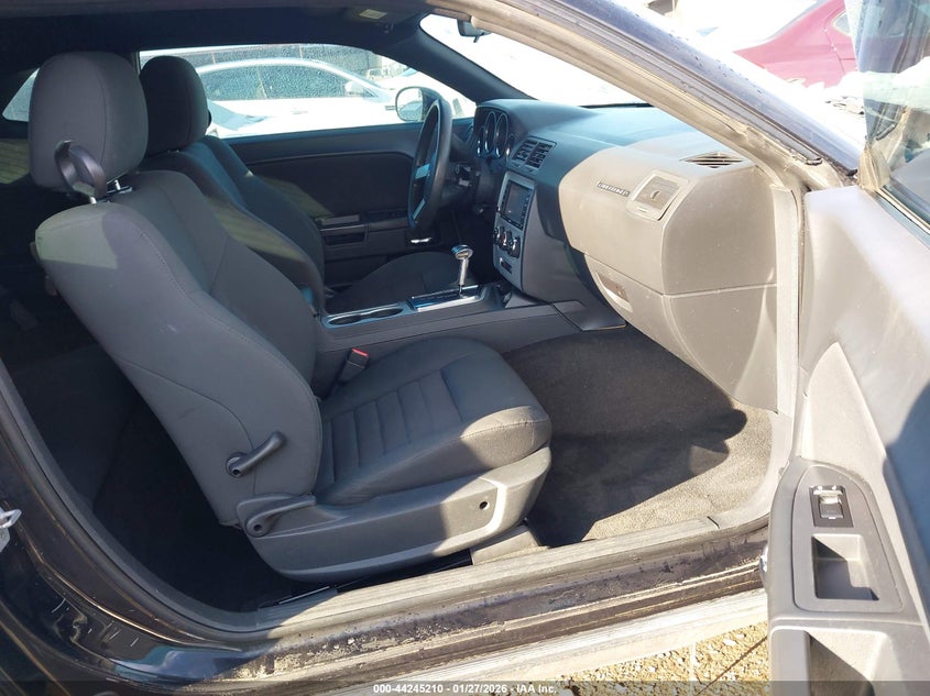 2010 Dodge Challenger Se