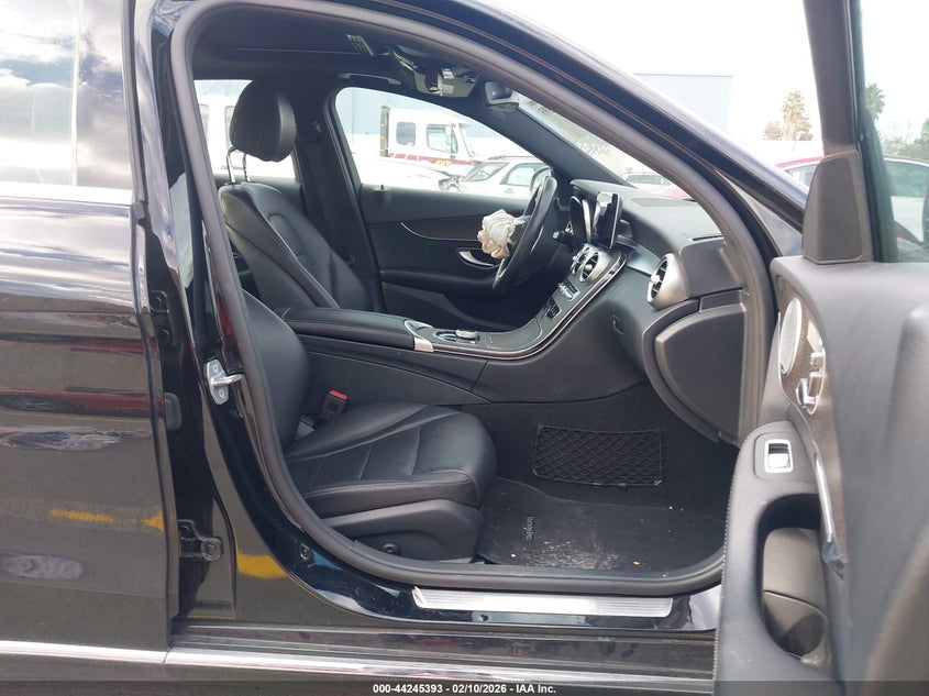 2019 Mercedes-Benz C 300