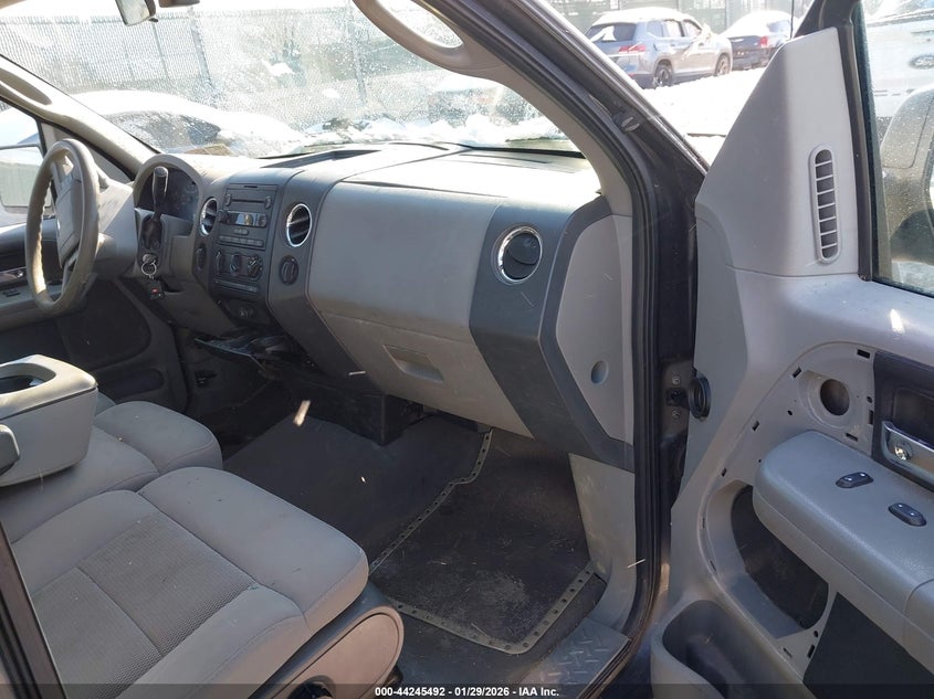 2004 Ford F-150 Stx/Xl/Xlt