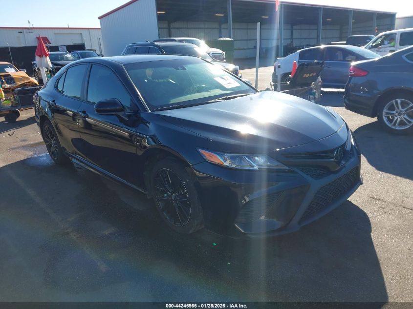 2020 Toyota Camry Se Nightshade Edition