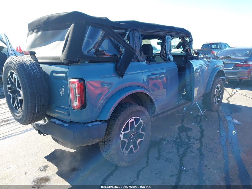 2022 Ford Bronco Outer Banks