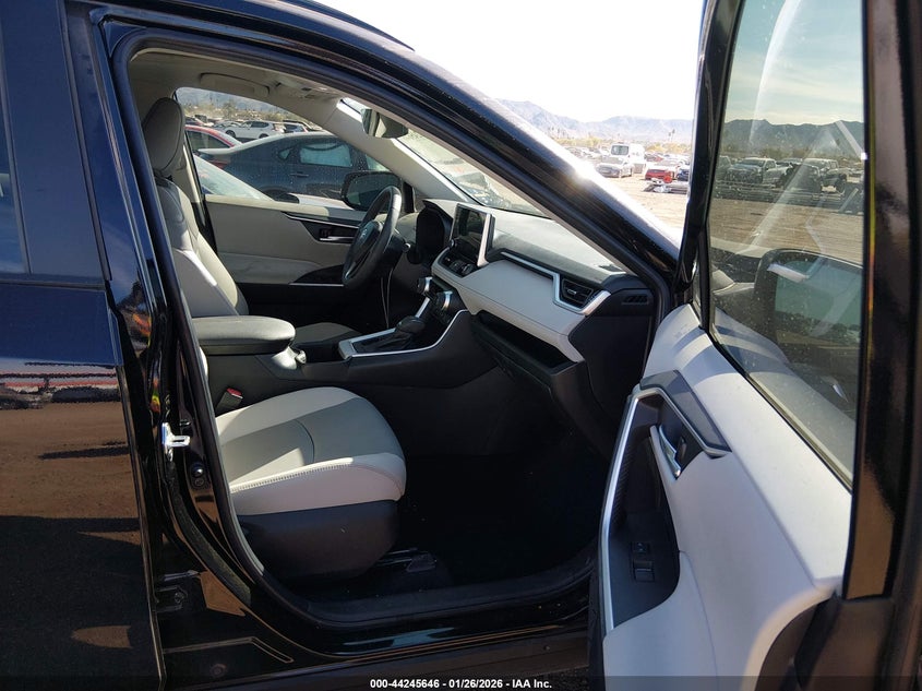 2024 Toyota Rav4 Xle Premium