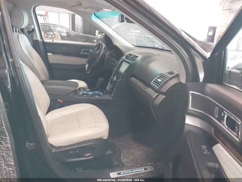 2016 Ford Explorer Platinum