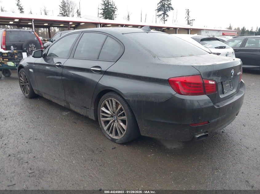 2011 BMW 550I
