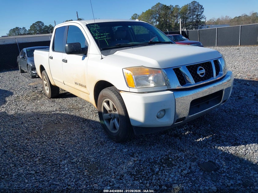 2014 Nissan Titan Sv