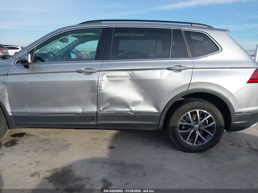 VIN 3VV2B7AX1LM163475 2020 VOLKSWAGEN TIGUAN 2.0T SE/2.0T SE R-LINE BLACK/2.0T SEL