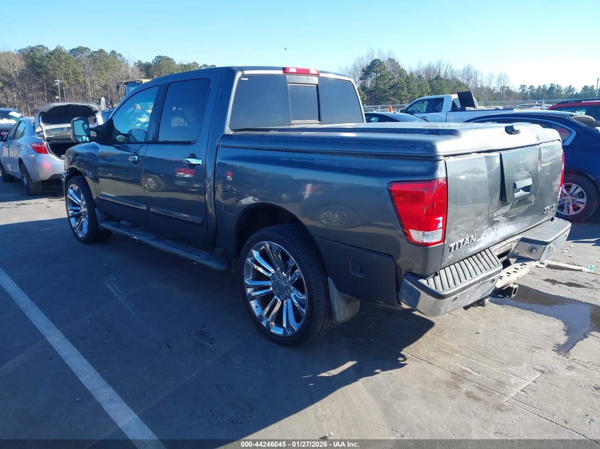 2004 Nissan Titan Le