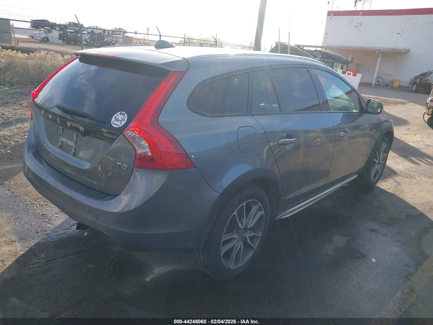 2017 Volvo V60 Cross Country T5