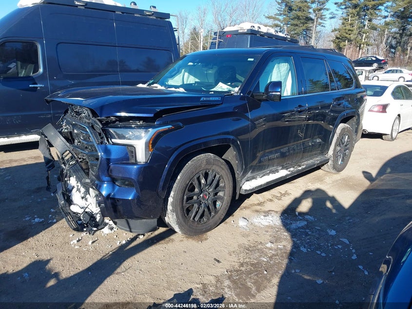 2025 Toyota Sequoia Sr5