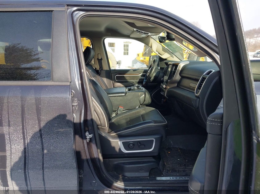 2021 Ram 1500 Laramie 4X4 5'7 Box