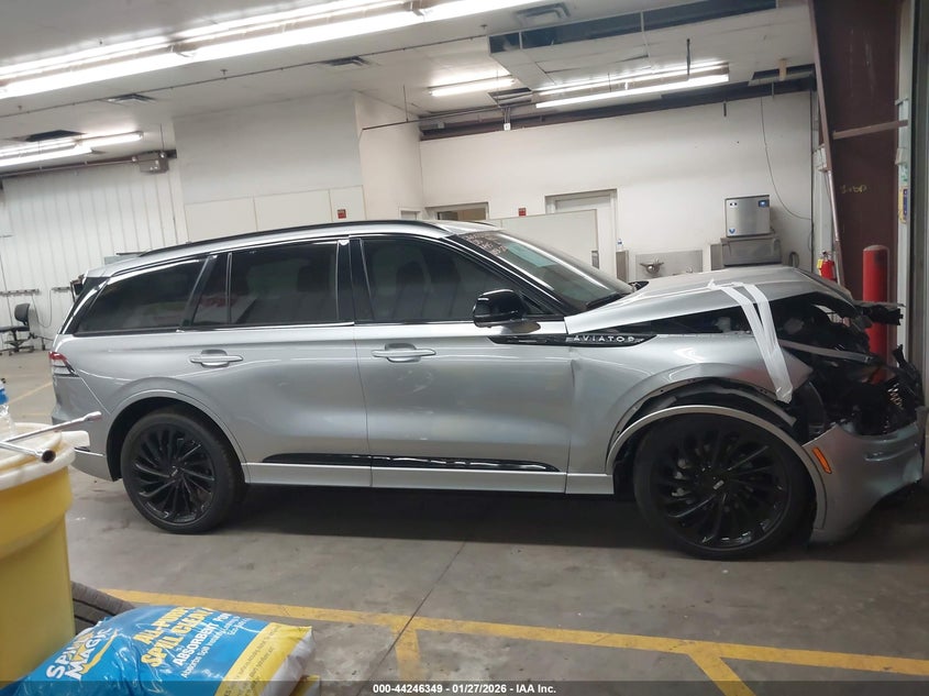 VIN 5LM5J7XCXRGL04915 2024 LINCOLN AVIATOR RESERVE