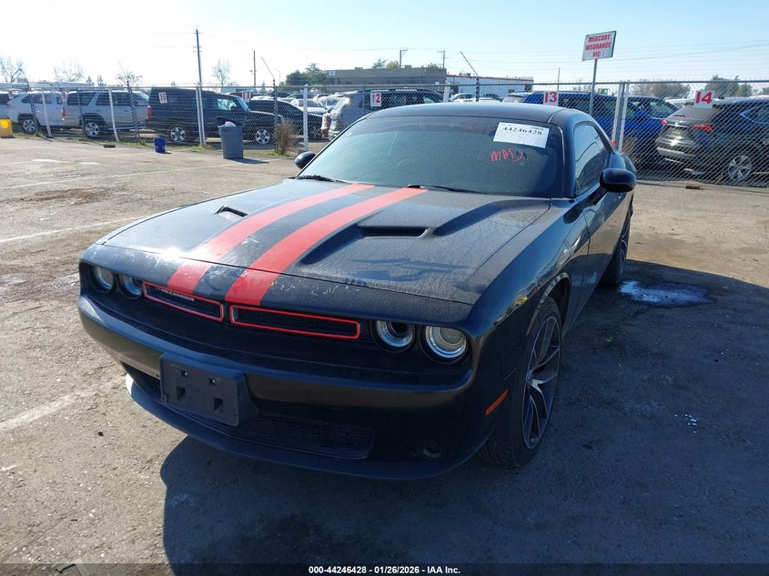 2016 Dodge Challenger Sxt