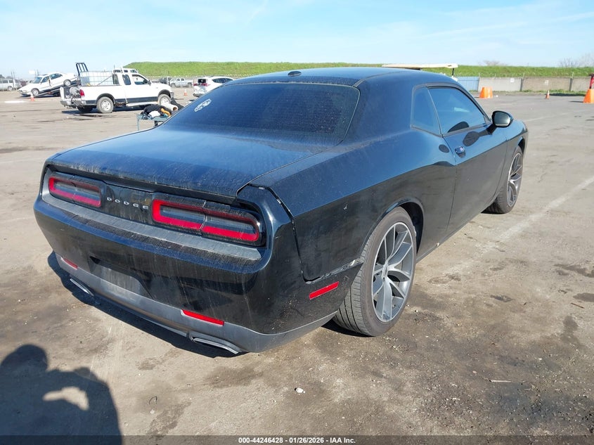 2016 Dodge Challenger Sxt