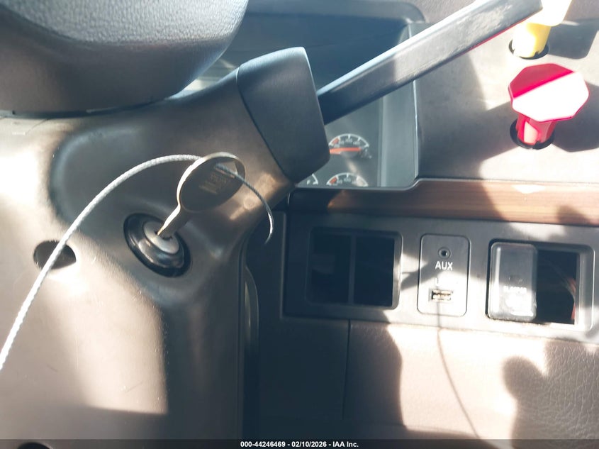 2014 Volvo Vn Vnl VIN: 4V4NC9TH6EN155105 Lot: 44246469