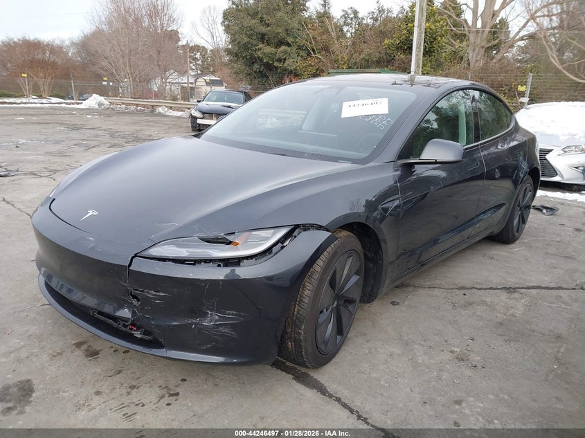 2025 Tesla Model 3 Long Range Rear-Wheel Drive/Standard Rear-Wheel Drive