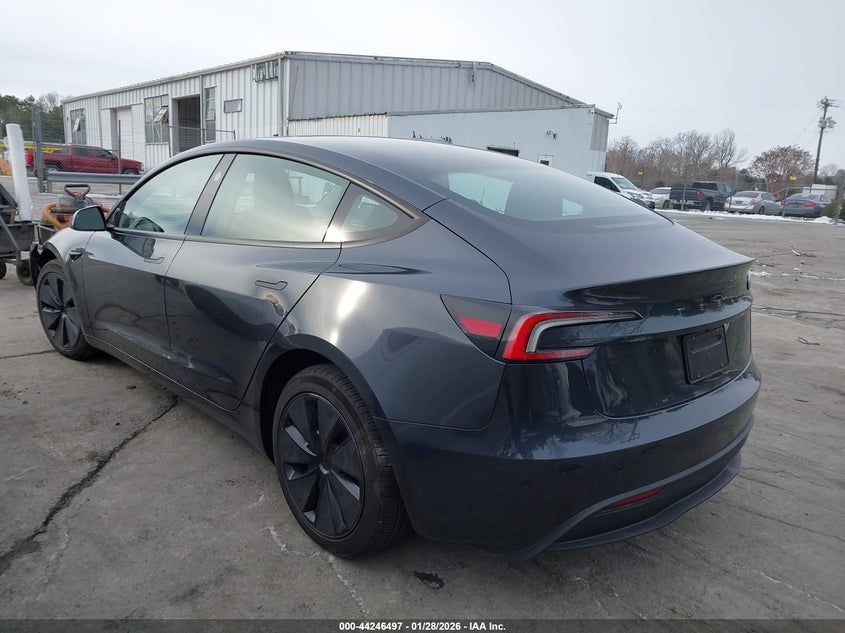 2025 Tesla Model 3 Long Range Rear-Wheel Drive/Standard Rear-Wheel Drive